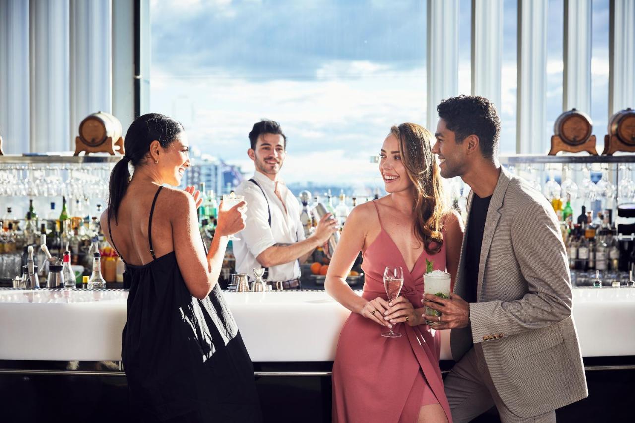 Hotel Hyatt Regency Sydney Esterno foto The rooftop bar at the hotel
